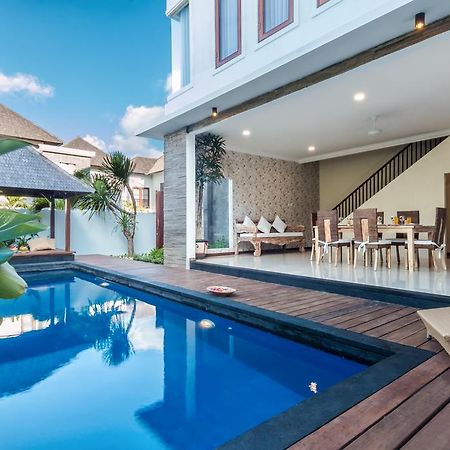 The Kamojang Jimbaran Villa Kuta Lombok Exteriör bild