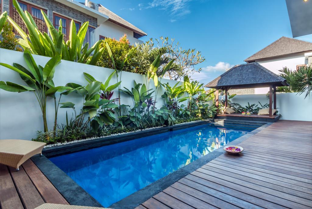 The Kamojang Jimbaran Villa Kuta Lombok Exteriör bild