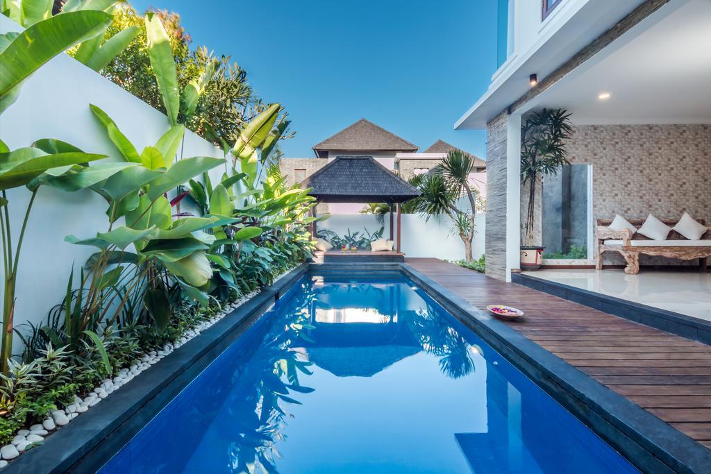 The Kamojang Jimbaran Villa Kuta Lombok Exteriör bild