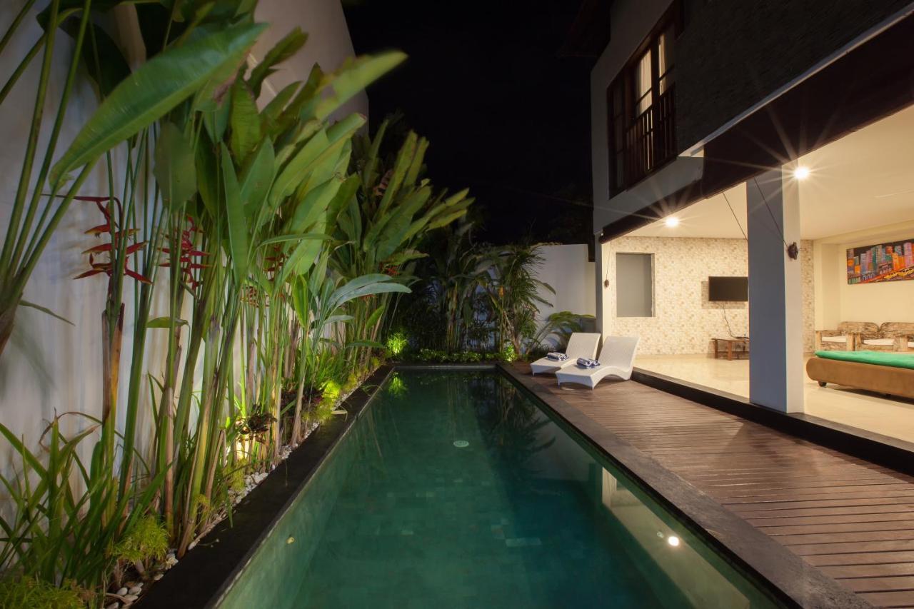 The Kamojang Jimbaran Villa Kuta Lombok Exteriör bild