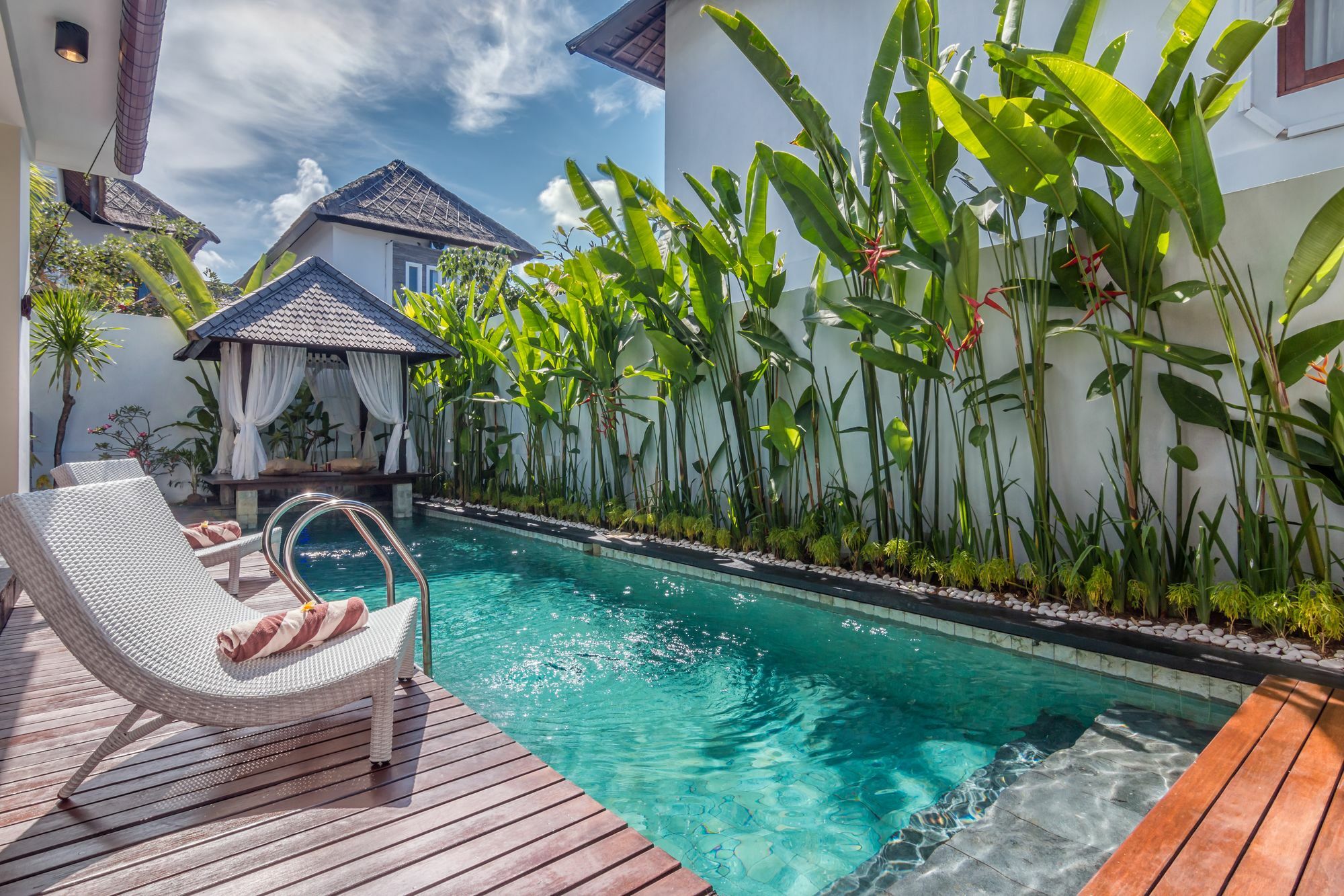 The Kamojang Jimbaran Villa Kuta Lombok Exteriör bild